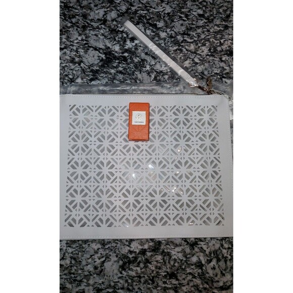 Limited Edition Tory Burch White Signature Cutout Clutch w Tory Burch EDP 7ml - Picture 1 of 8